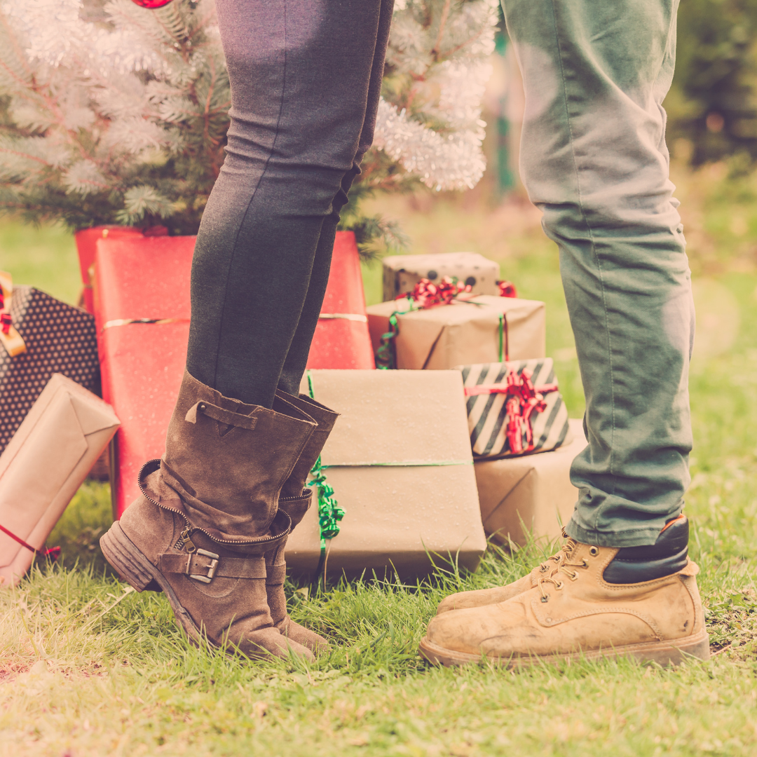 Christmas Kisses image 0